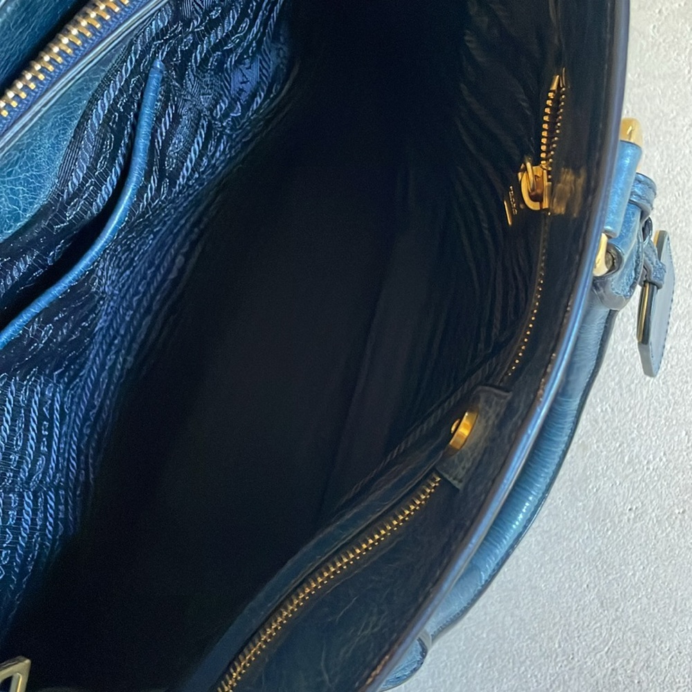 Prada satchel - Picture 9 of 11